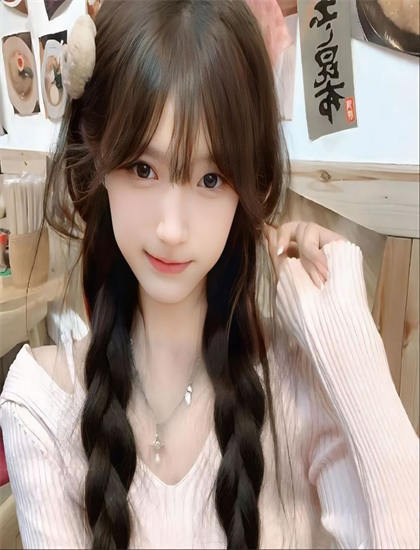 武士老师_成人天堂婷婷青青视频在线观看_女子上瑜伽课被老师压断大腿